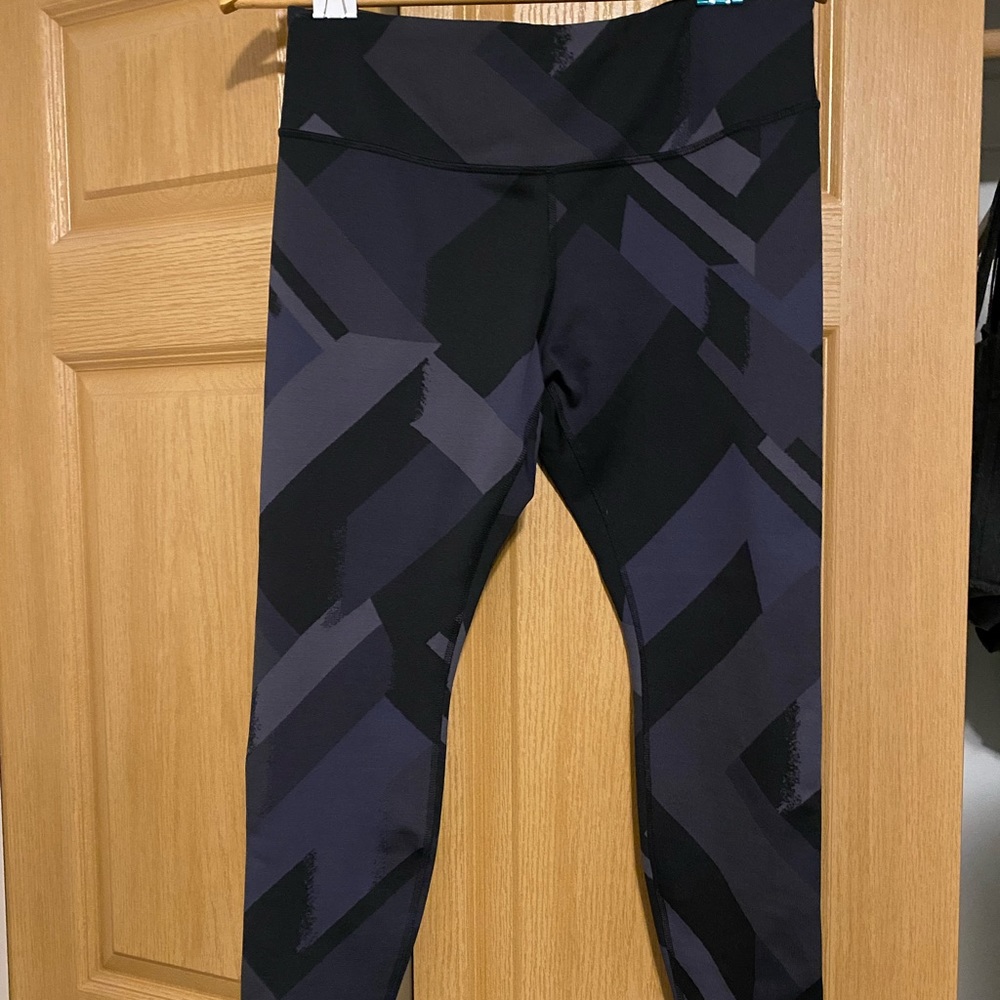 Brooks size large Workout leggings